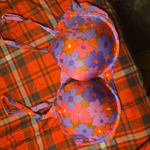 Victoria's Secret bio fit demi uplift bra.